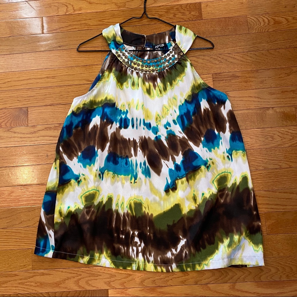 Apt 9 sz large, unique tank beautiful colors!